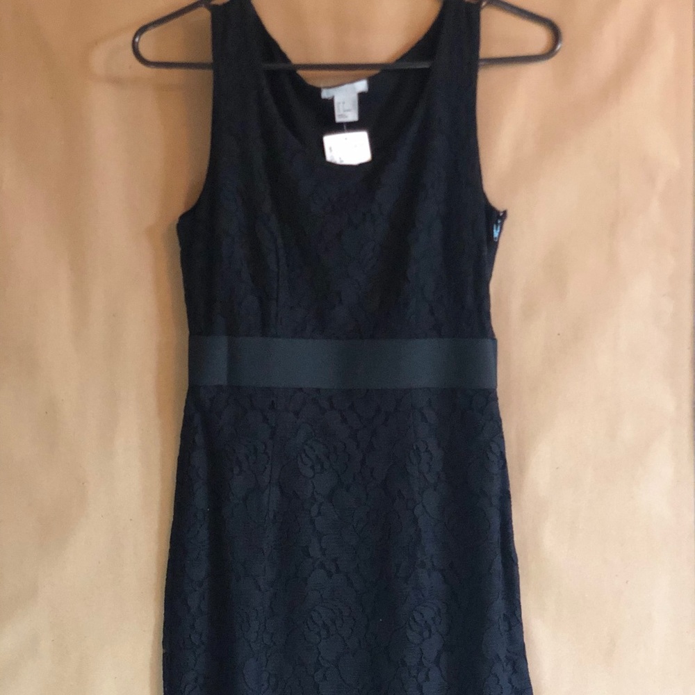 Dress - Picture 2 of 5